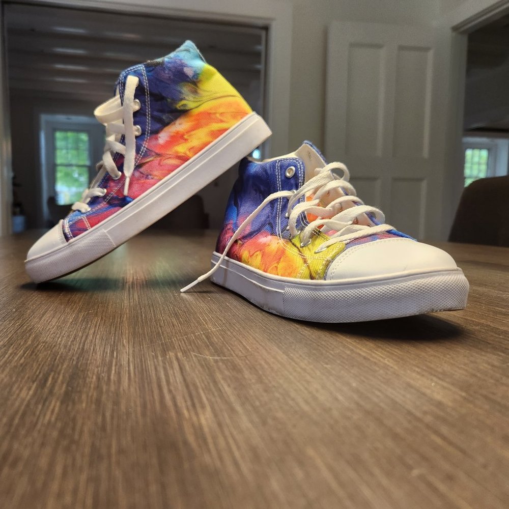 High Top Women's Sneakers Rainbow Tie-DyeSize US 6.5 (EU 37.5)